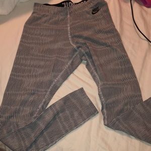 Nike leggings